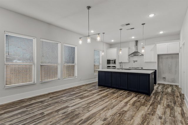 608 N Catherine Street, Terrell, TX 75160