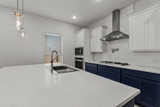 608 N Catherine Street, Terrell, TX 75160