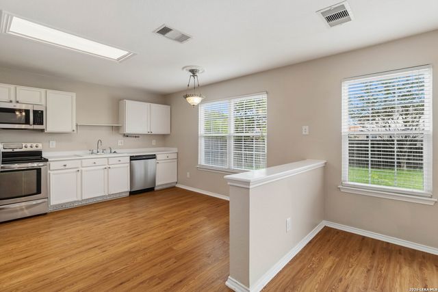 8851 Kestrel Oak, Converse, TX 78109