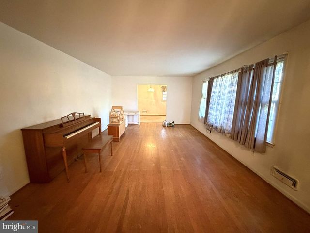 2313 POT SPRING RD, Lutherville Timonium, MD 21093