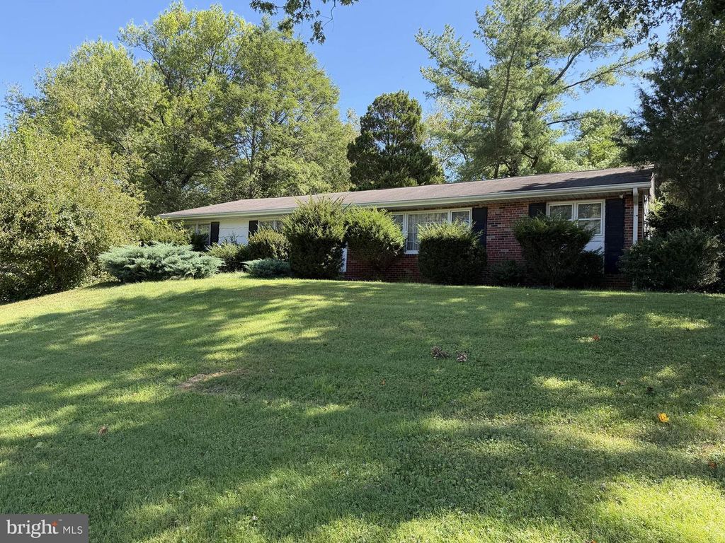 2313 POT SPRING RD, Lutherville Timonium, MD 21093