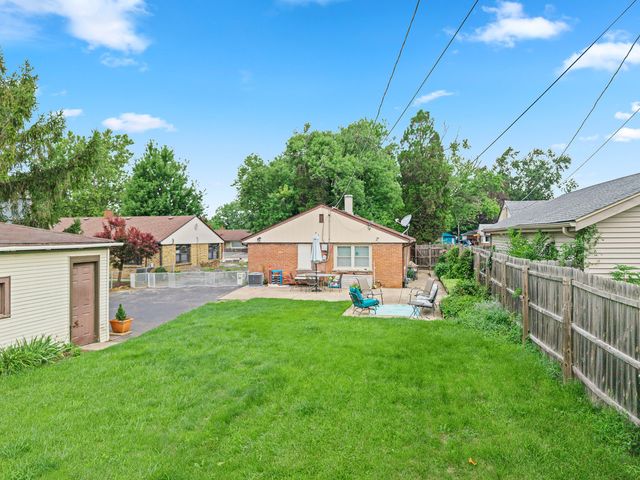 9965 Elm Circle Drive, Oak Lawn, IL 60453