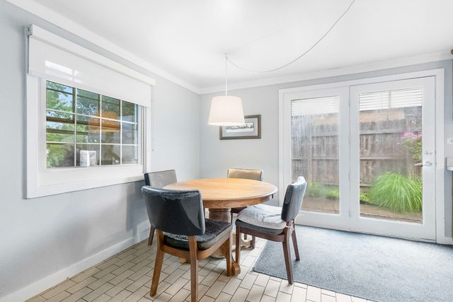 9965 Elm Circle Drive, Oak Lawn, IL 60453