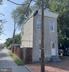 612 BUTLER ST, Chester, PA 19013