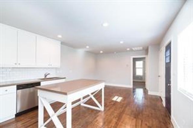 1919 Lombardy Street A, Houston, TX 77023