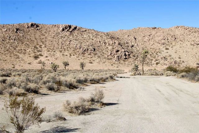 20999 Bella Vista, El Mirage, CA 92301