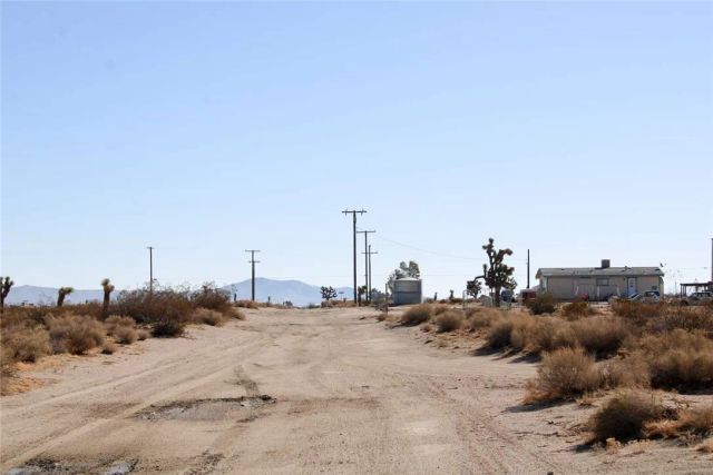 20999 Bella Vista, El Mirage, CA 92301