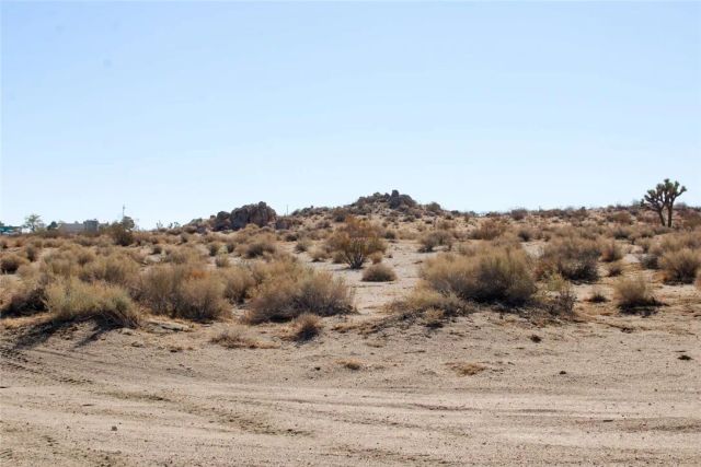 20999 Bella Vista, El Mirage, CA 92301