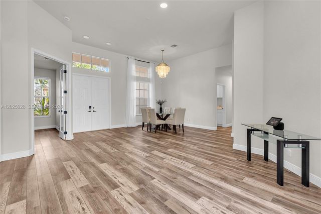 950 Marina Drive, Weston, FL 33327