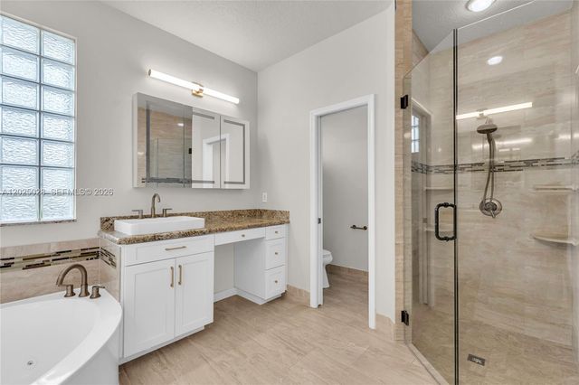 950 Marina Drive, Weston, FL 33327