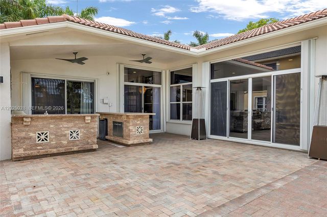 950 Marina Drive, Weston, FL 33327