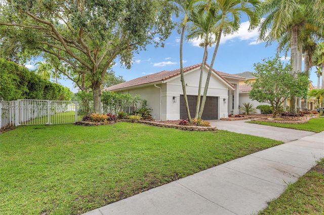 950 Marina Drive, Weston, FL 33327