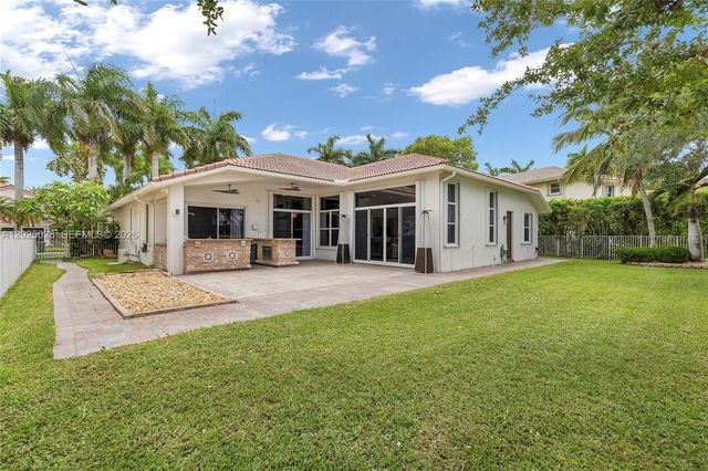 950 Marina Drive, Weston, FL 33327