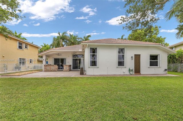 950 Marina Drive, Weston, FL 33327