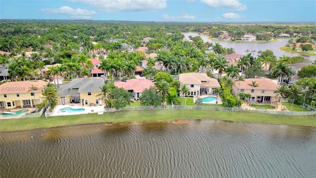 950 Marina Drive, Weston, FL 33327