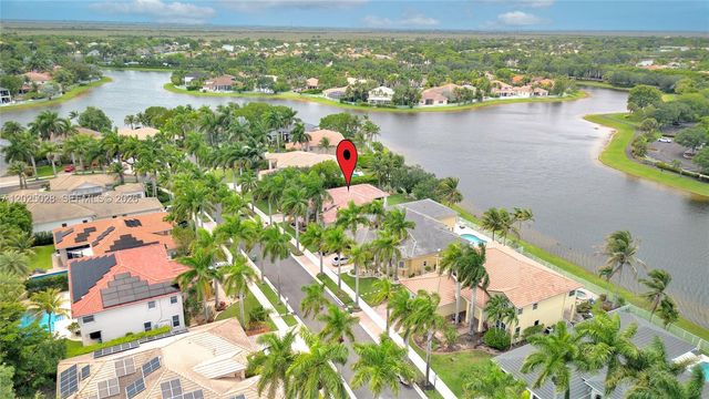 950 Marina Drive, Weston, FL 33327