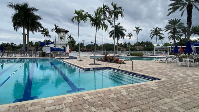 950 Marina Drive, Weston, FL 33327