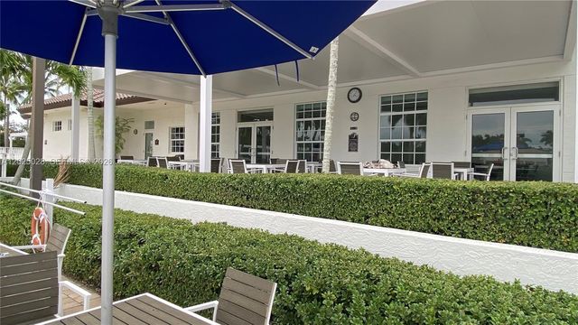 950 Marina Drive, Weston, FL 33327