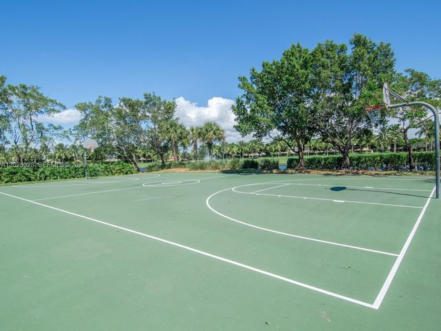 950 Marina Drive, Weston, FL 33327