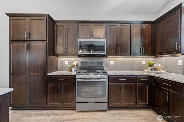 547 E Smith Road, Bellingham, WA 98226
