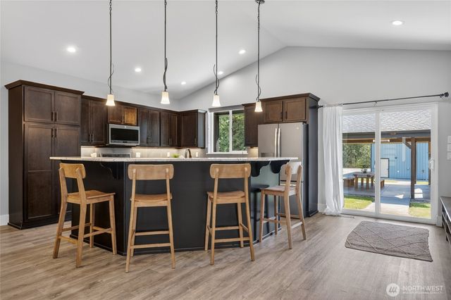 547 E Smith Road, Bellingham, WA 98226