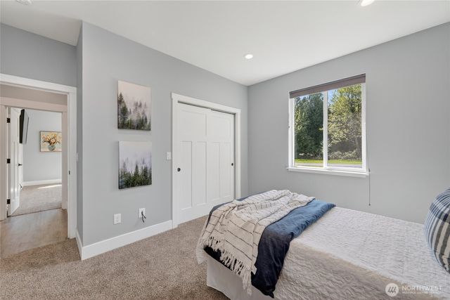 547 E Smith Road, Bellingham, WA 98226