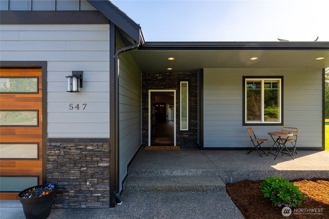 547 E Smith Road, Bellingham, WA 98226