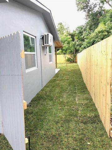 2465 NE 183rd St 0, North Miami Beach, FL 33160