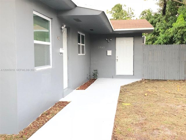 2465 NE 183rd St 0, North Miami Beach, FL 33160