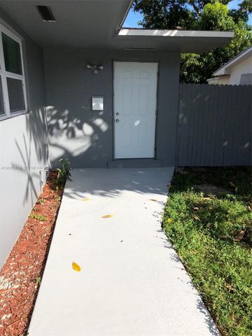 2465 NE 183rd St 0, North Miami Beach, FL 33160