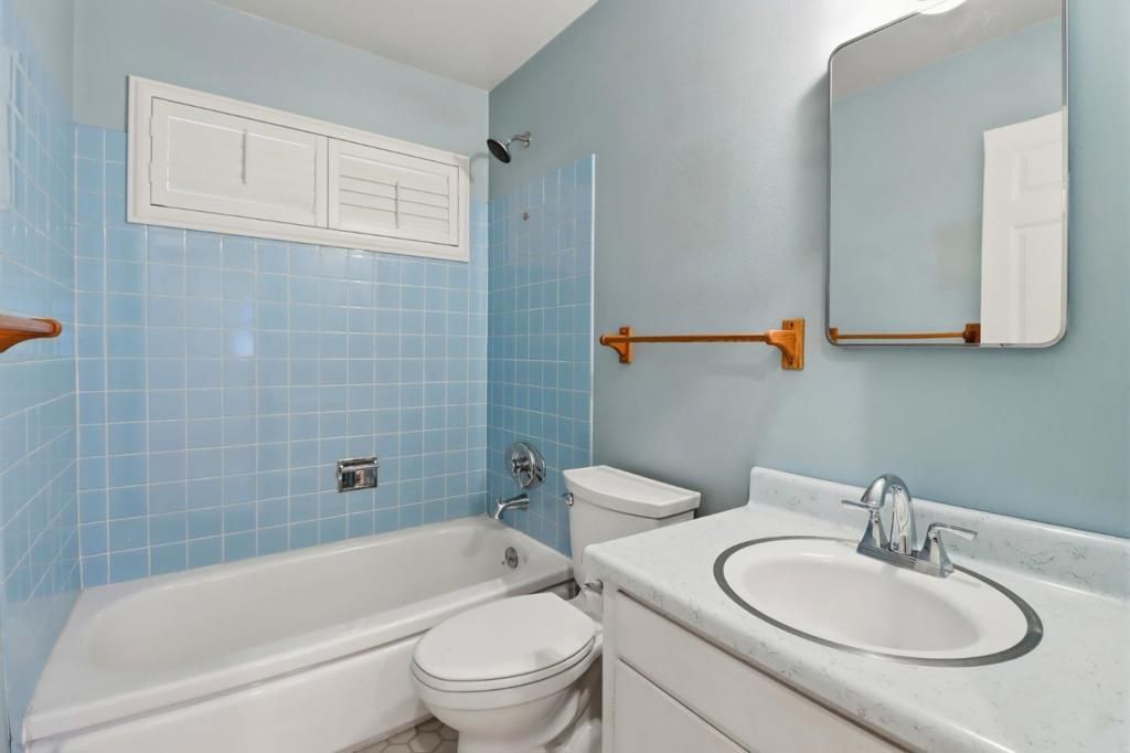 Image 24 of property listing at 5064 Trenary Way, San Jose, CA 95118