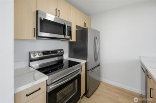 3233 NE 12th Street #201, Renton, WA 98056