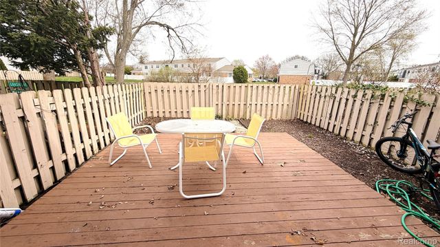 24466 Bashian Drive, Novi, MI 48375