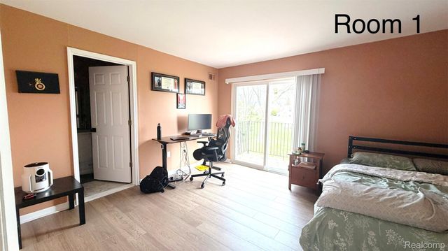 24466 Bashian Drive, Novi, MI 48375