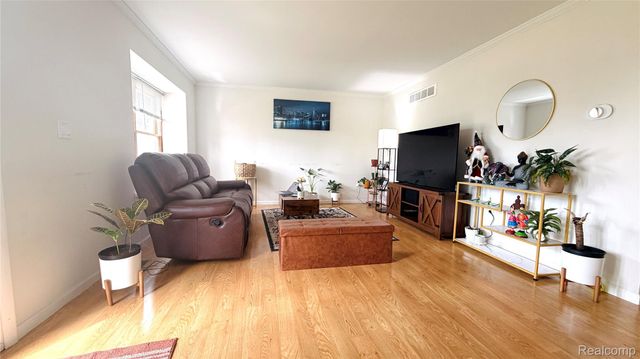 24466 Bashian Drive, Novi, MI 48375