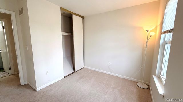 24466 Bashian Drive, Novi, MI 48375