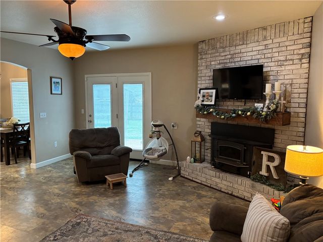 1206 Ridgewood Drive, Russellville, AR 72801