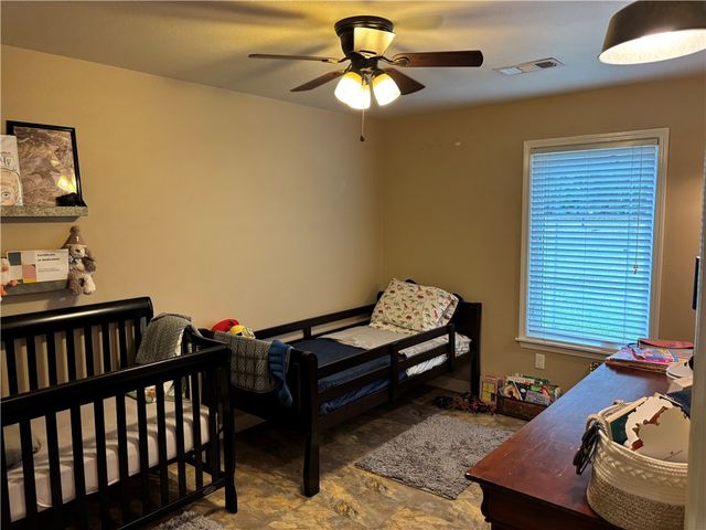 1206 Ridgewood Drive, Russellville, AR 72801