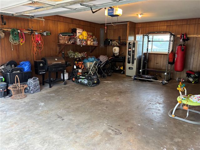 1206 Ridgewood Drive, Russellville, AR 72801