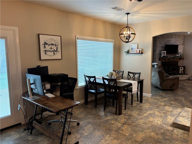 1206 Ridgewood Drive, Russellville, AR 72801