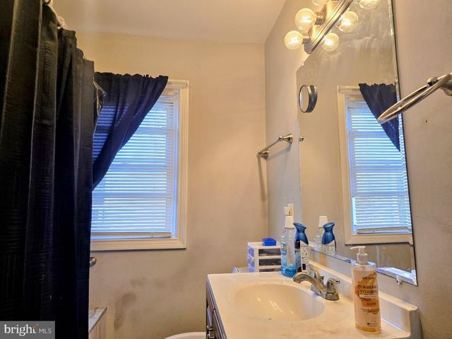 419 GLOVER ST, Woodbury, NJ 08096