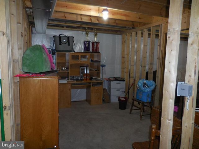 313 BEAVER TRL, Winchester, VA 22602