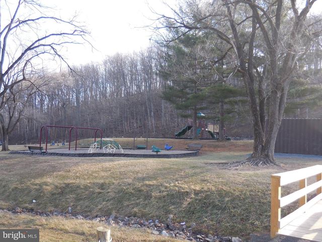 313 BEAVER TRL, Winchester, VA 22602