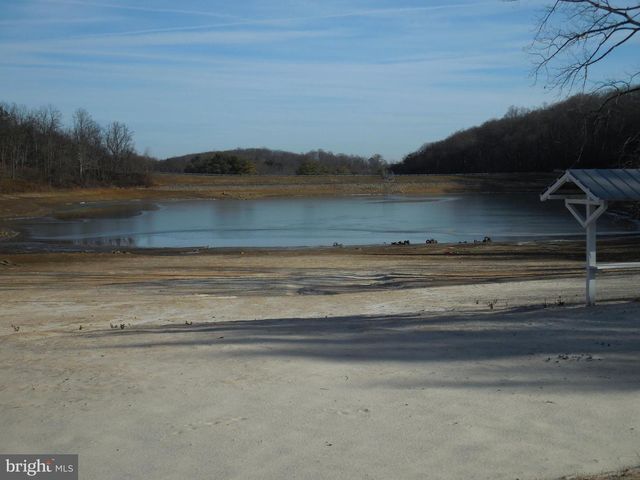 313 BEAVER TRL, Winchester, VA 22602