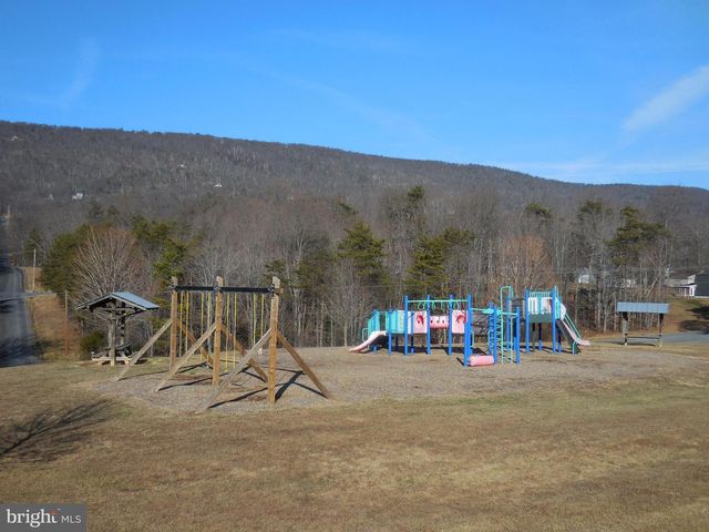 313 BEAVER TRL, Winchester, VA 22602