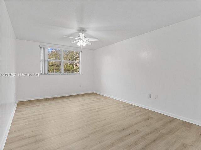 8343 Lake Dr 205, Doral, FL 33166