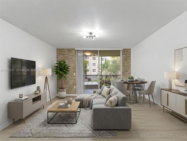 8343 Lake Dr 205, Doral, FL 33166