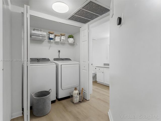 8343 Lake Dr 205, Doral, FL 33166