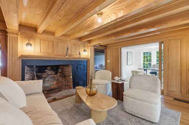 37 Porter Road, Andover, MA 01810