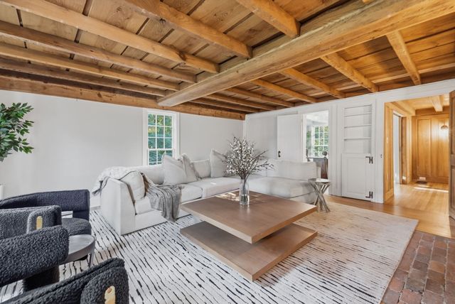 37 Porter Road, Andover, MA 01810